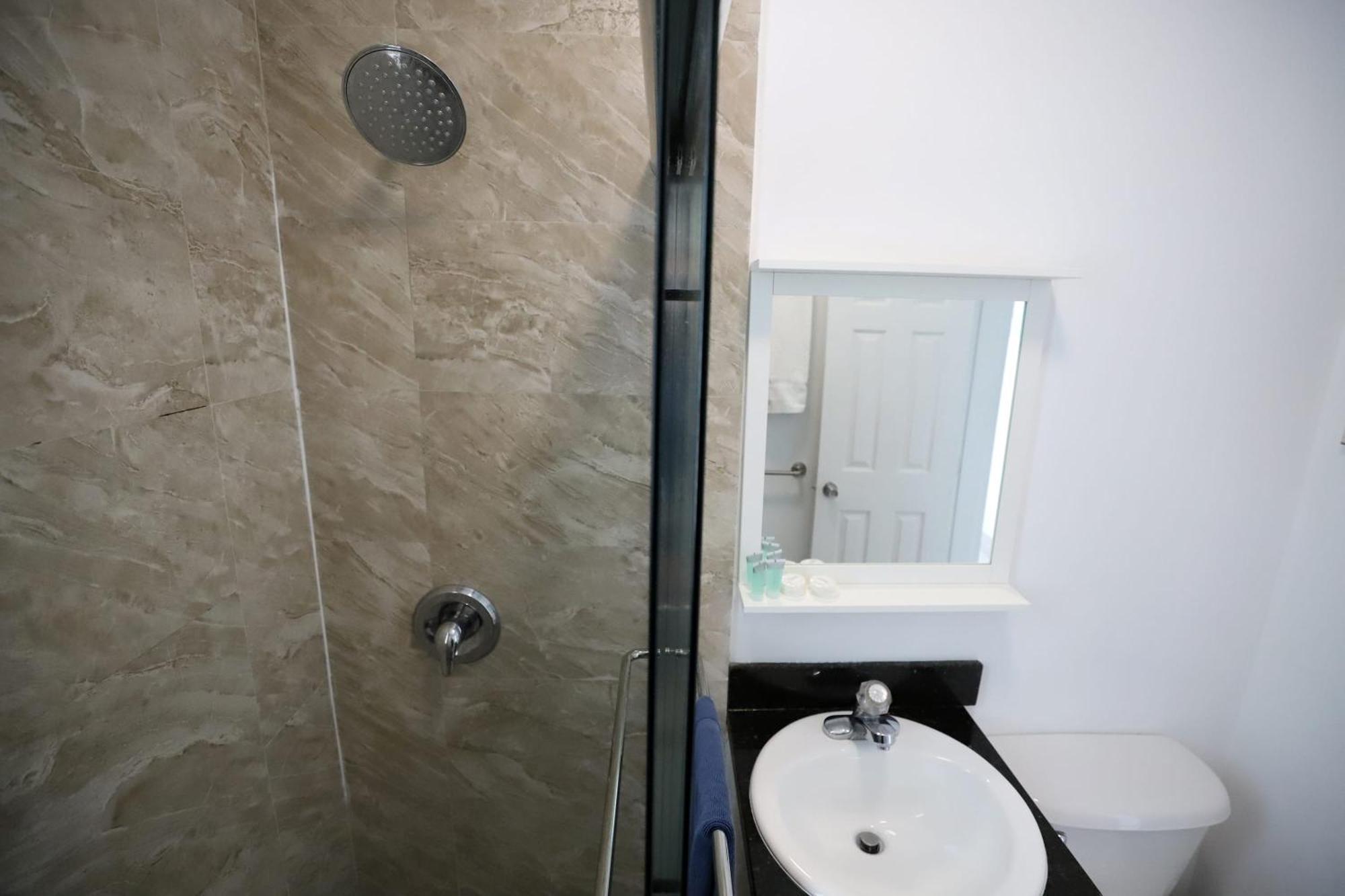 2 Bedroom Apartment 3 Minute Walk To South Beach & Ocean Drive 마이애미 비치 외부 사진