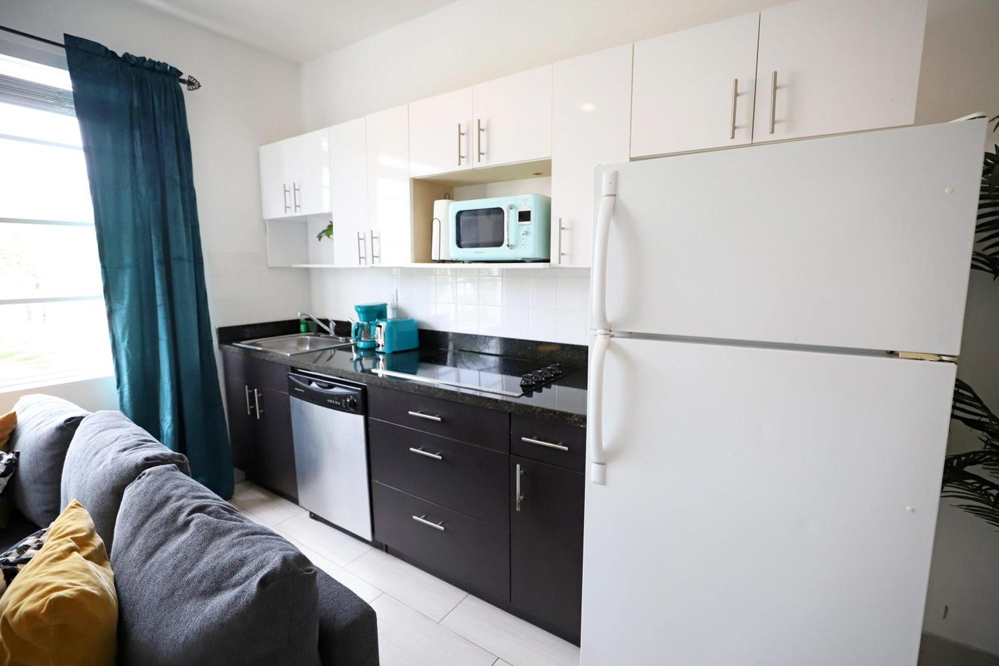 2 Bedroom Apartment 3 Minute Walk To South Beach & Ocean Drive 마이애미 비치 외부 사진