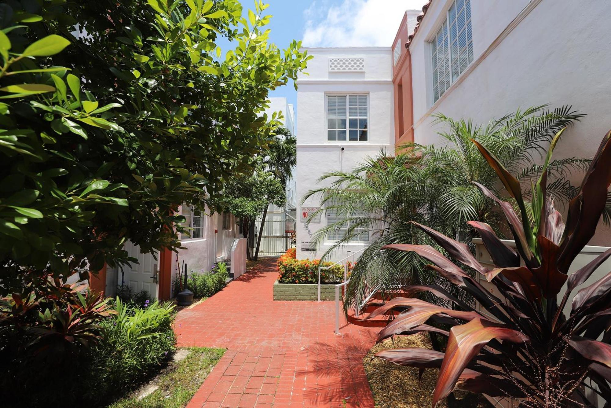 2 Bedroom Apartment 3 Minute Walk To South Beach & Ocean Drive 마이애미 비치 외부 사진
